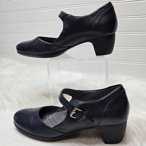 SoftWalk Women’s Irish II Dress Pump Size 9.5N Dark Blue Leather Mary Jane Heels